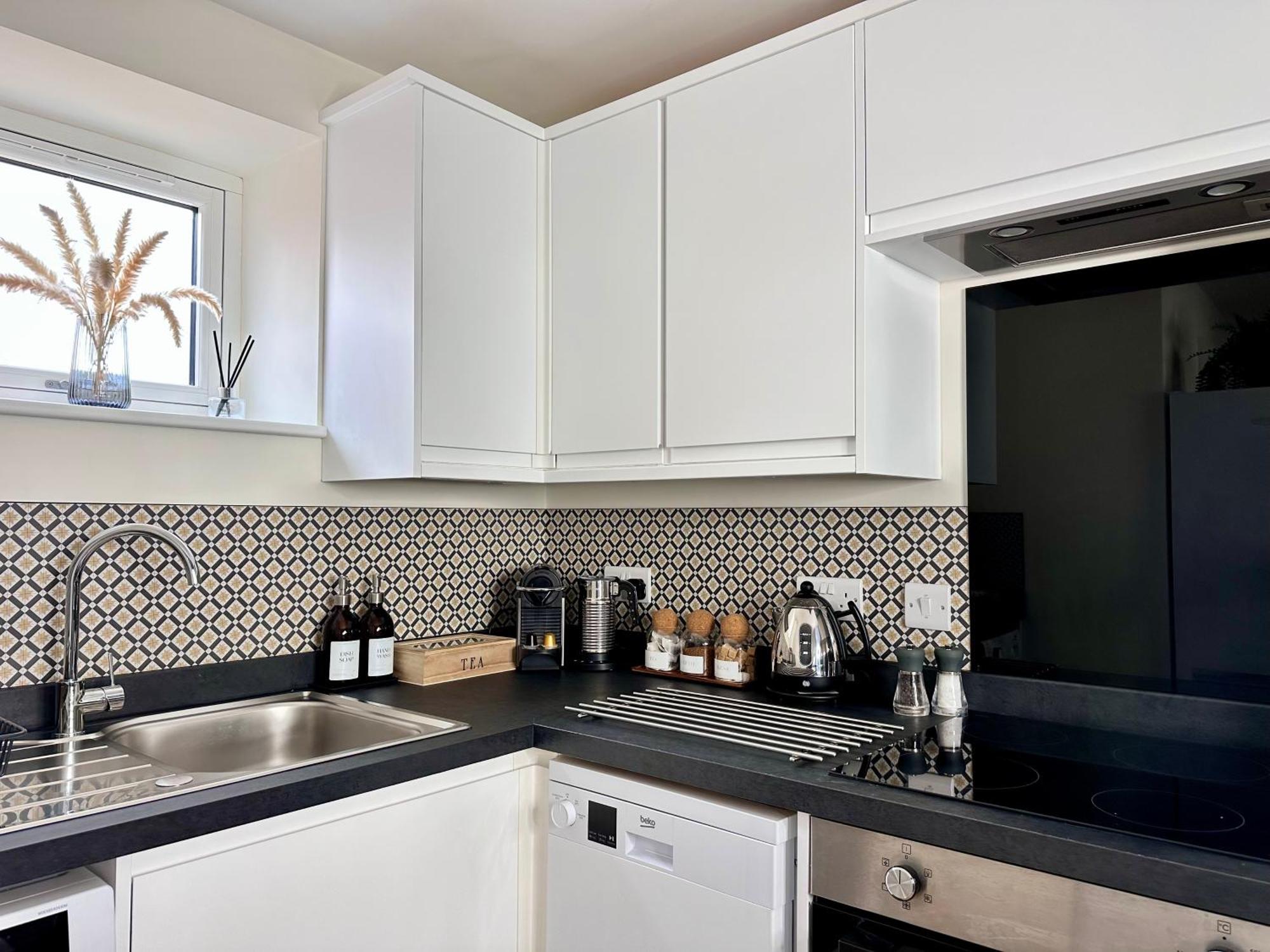 New Studio Apartment - Minutes Walk To Cathedral Salisbury Esterno foto